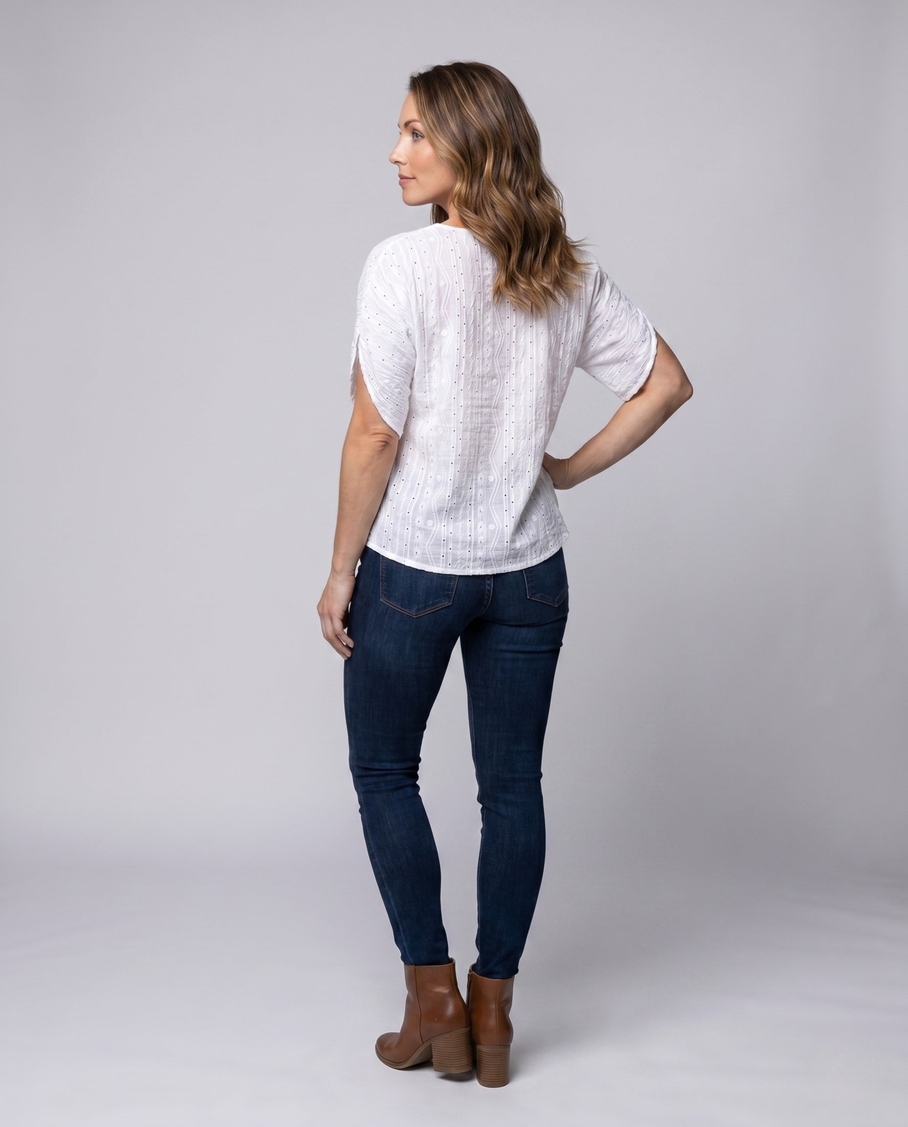Product 15654613123402 - back_view