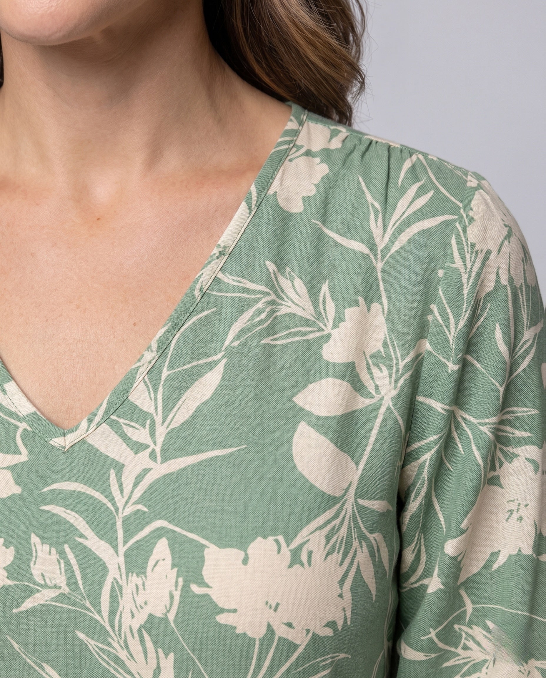 Product 15654613320010 - close_up_detail