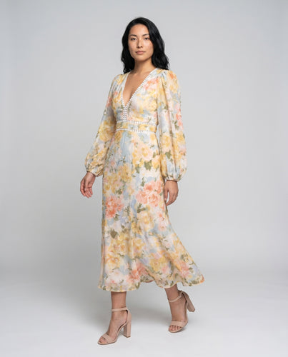 Damen Maxikleid mit elegantem V-Ausschnitt, voluminösen Ärmeln und raffiniertem Mustermix R&B