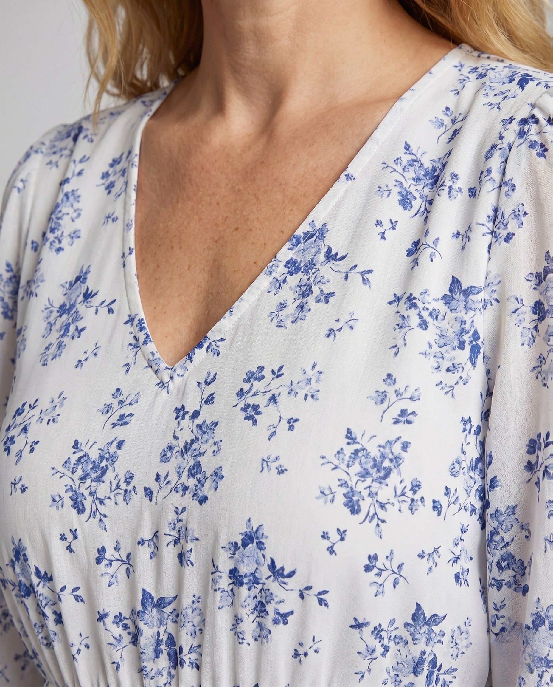 Product 15654619185482 - close_up_detail