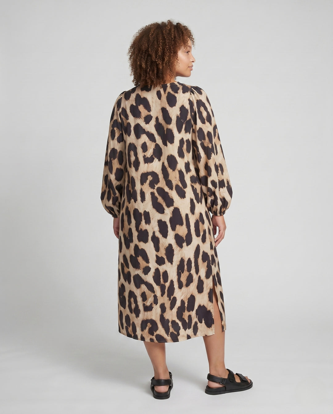 Product 15654621806922 - back_view
