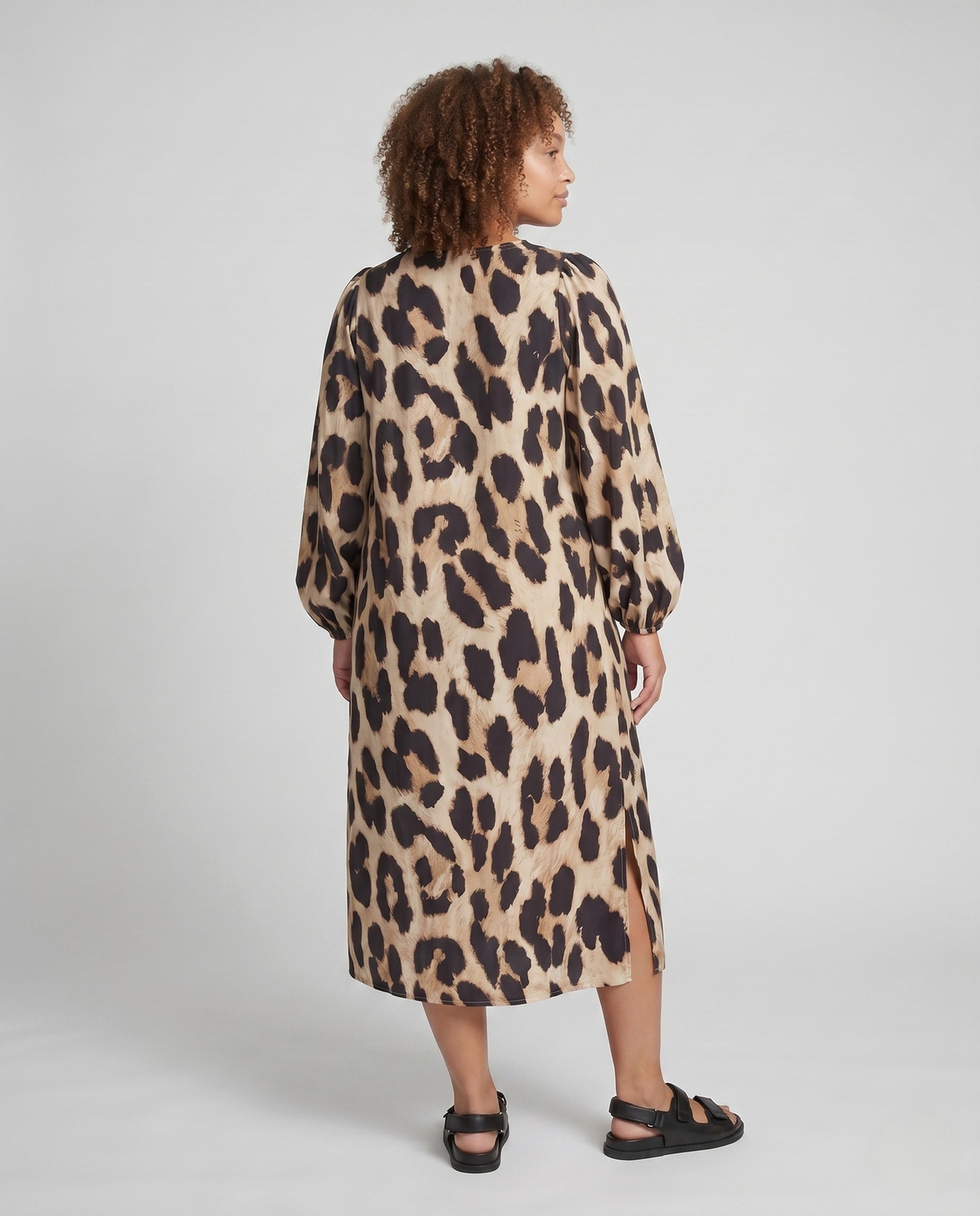 Product 15654621806922 - back_view