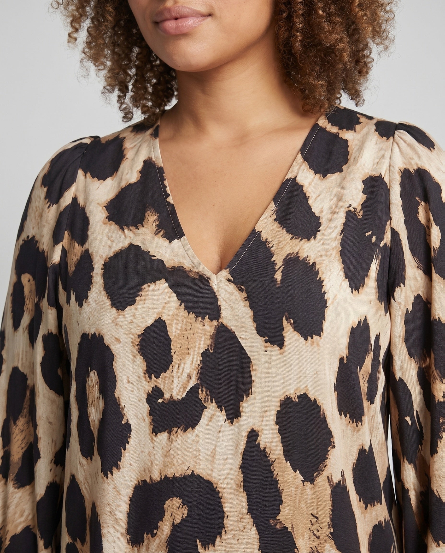 Product 15654621806922 - close_up_detail