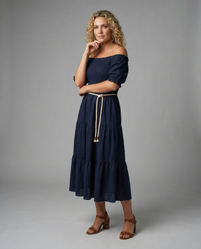 Damen Off-Shoulder Maxikleid mit gesmoktem Oberteil und Taillengürtel R&B