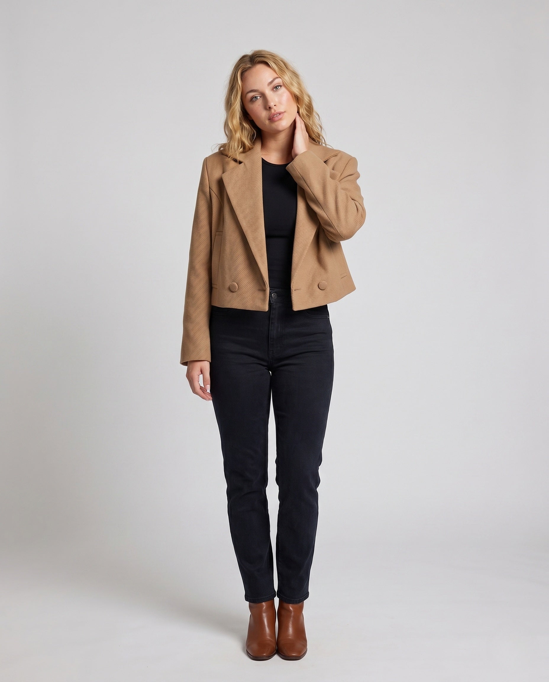 Product 15654623183178 - full_body_front
