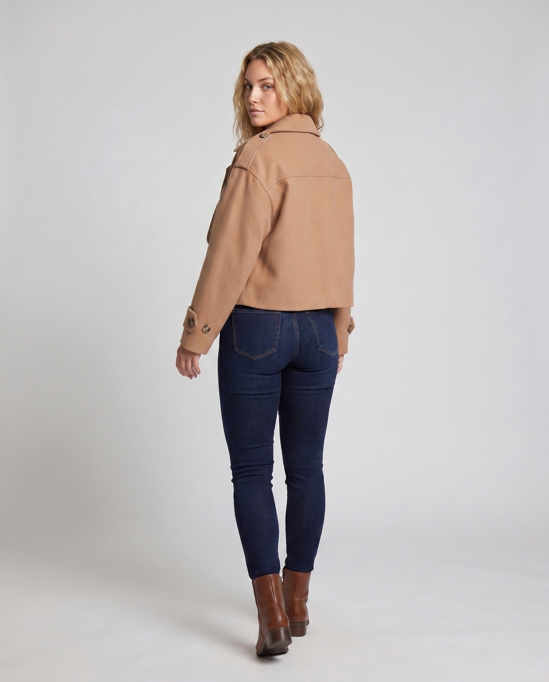 Product 15654623248714 - back_view