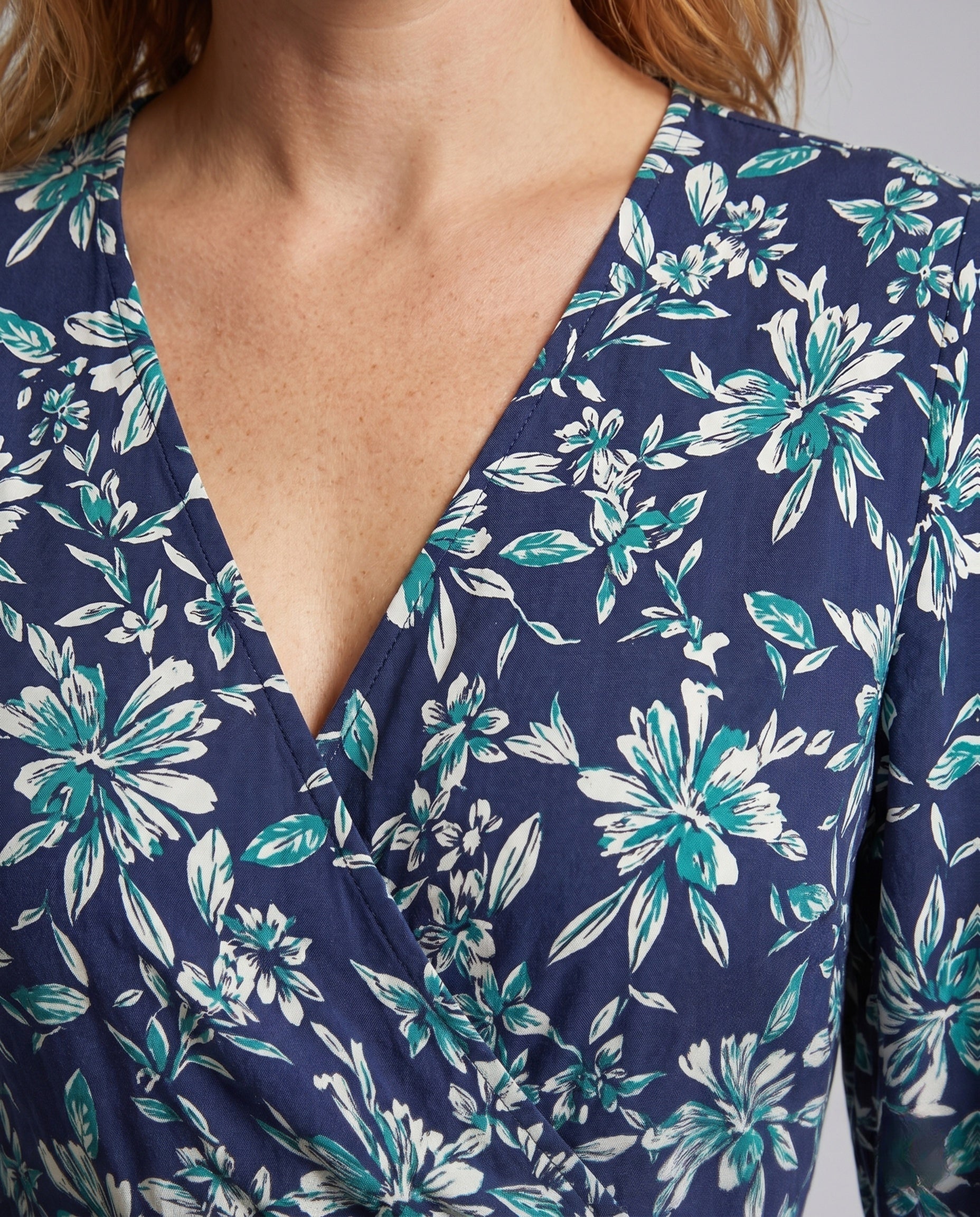 Product 15654626263370 - close_up_detail