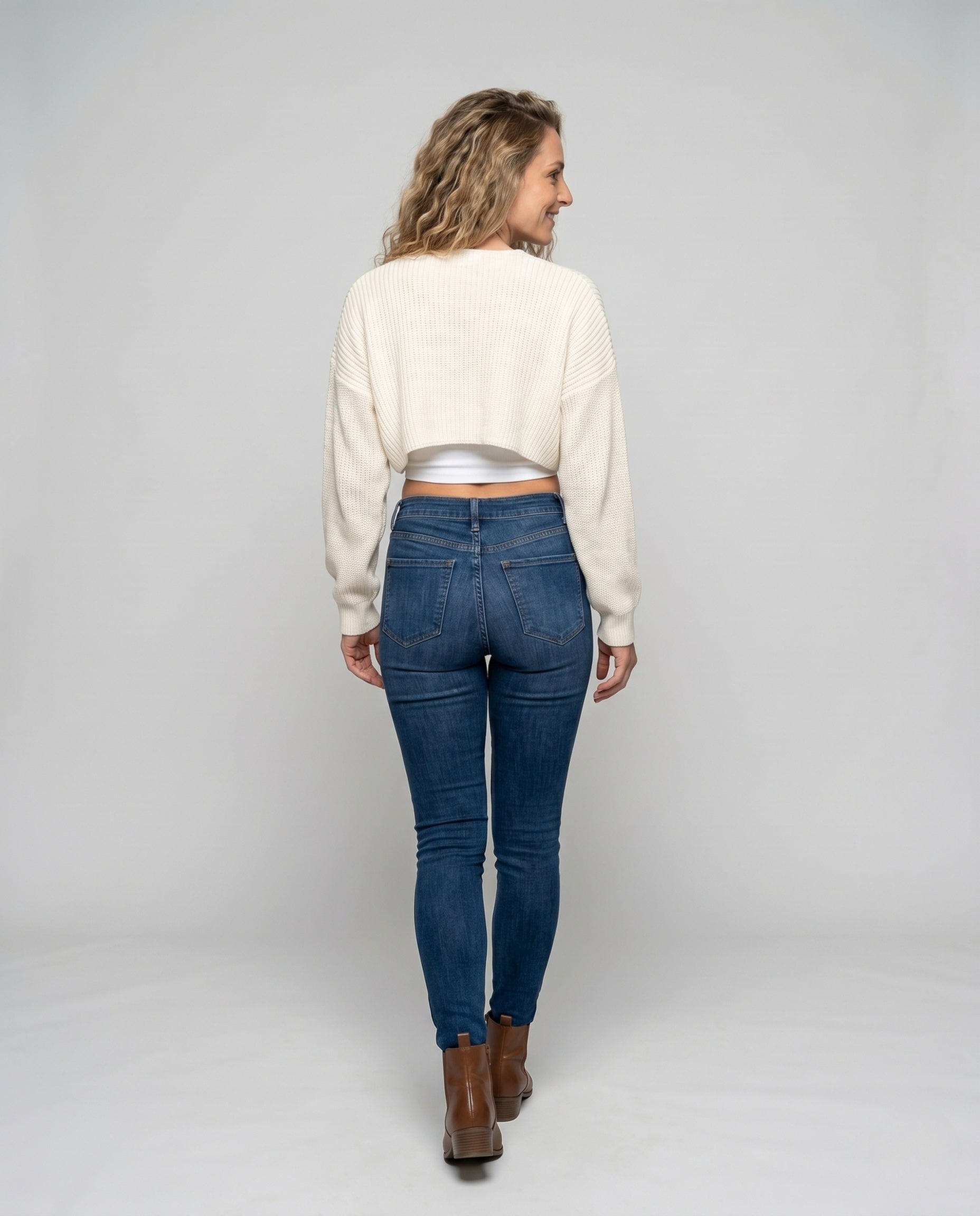 Product 15654661882186 - back_view