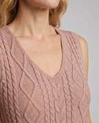Product 15654664569162 - close_up_detail