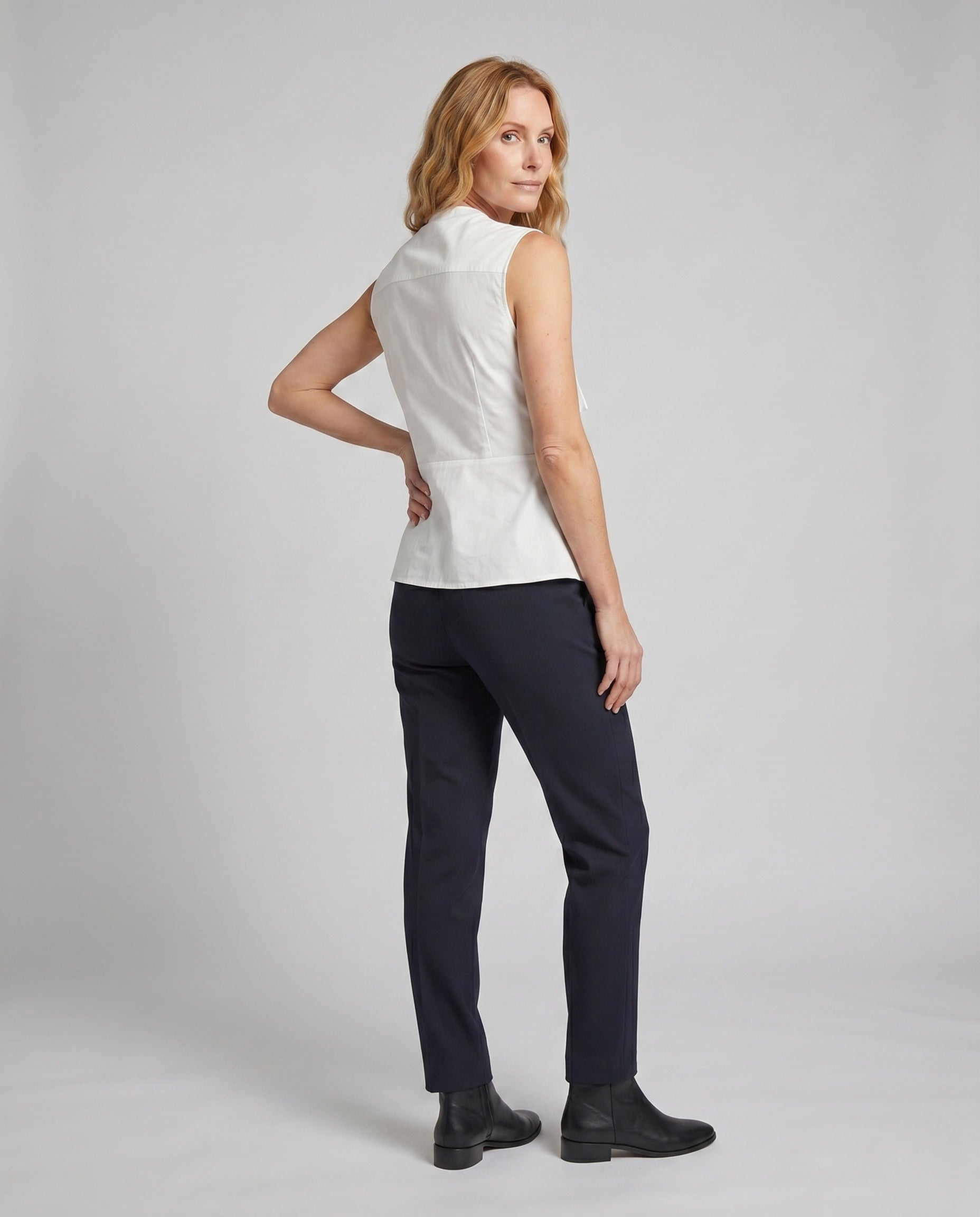 Product 15654725255498 - back_view