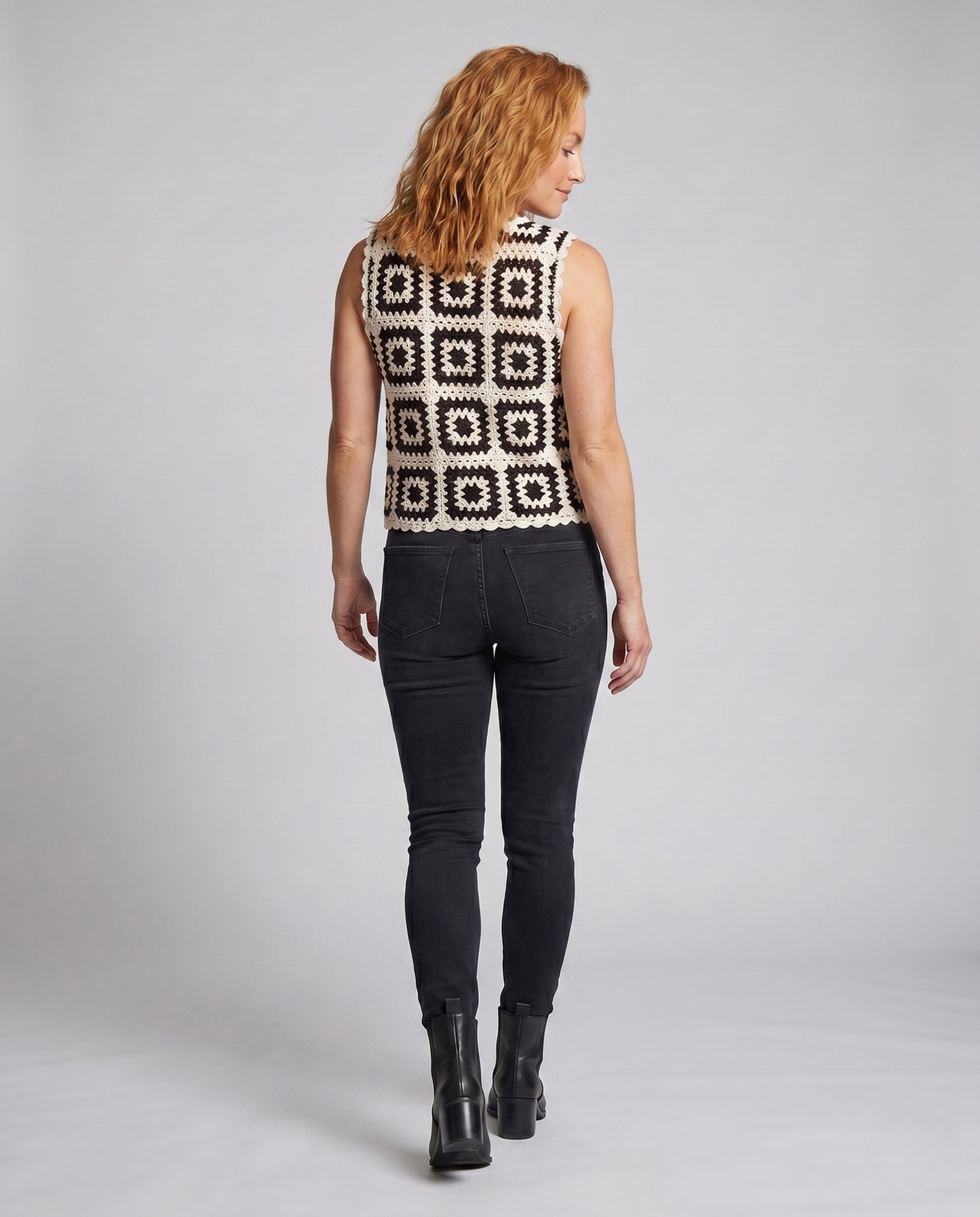 Product 15654731743562 - back_view