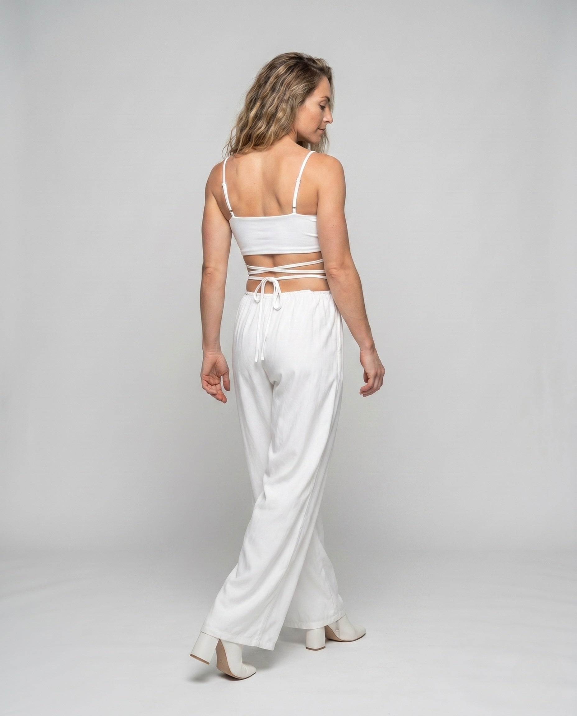 Product 15654735151434 - back_view