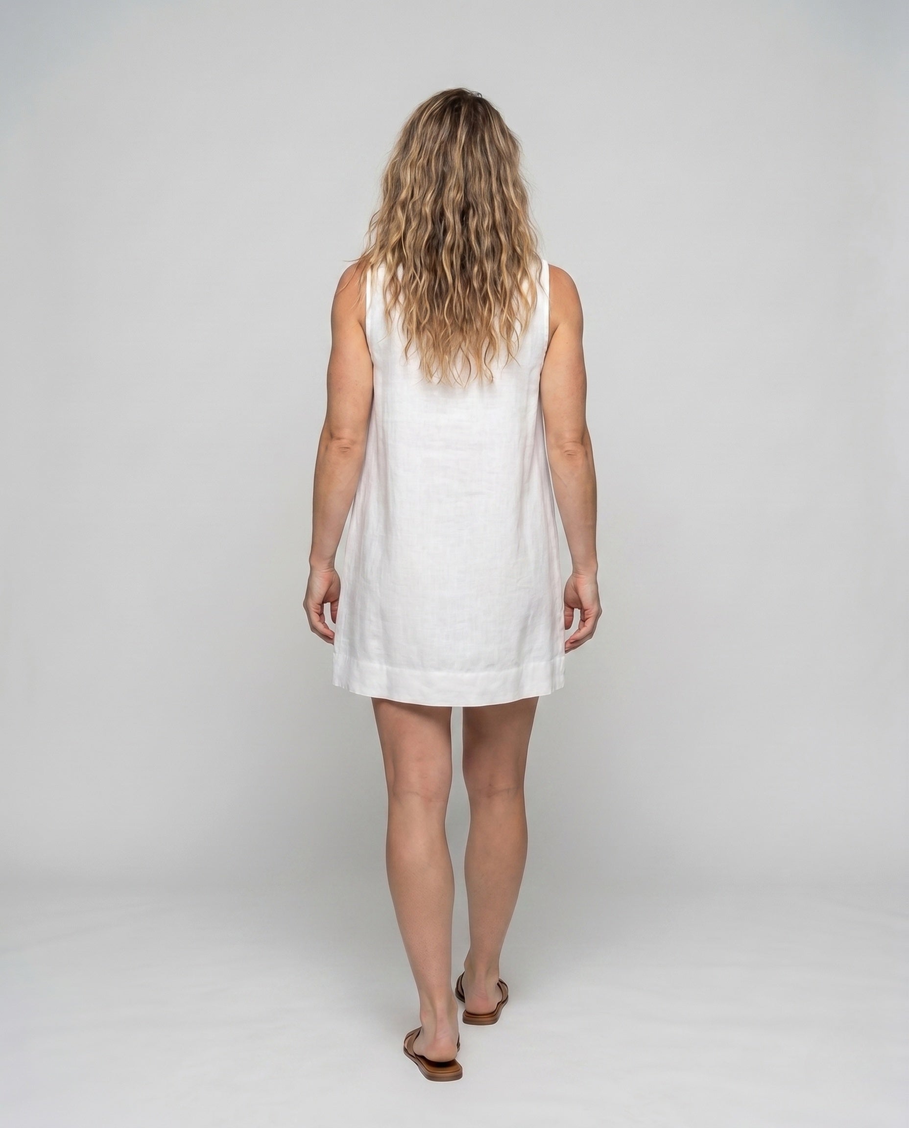 Product 15654736331082 - back_view