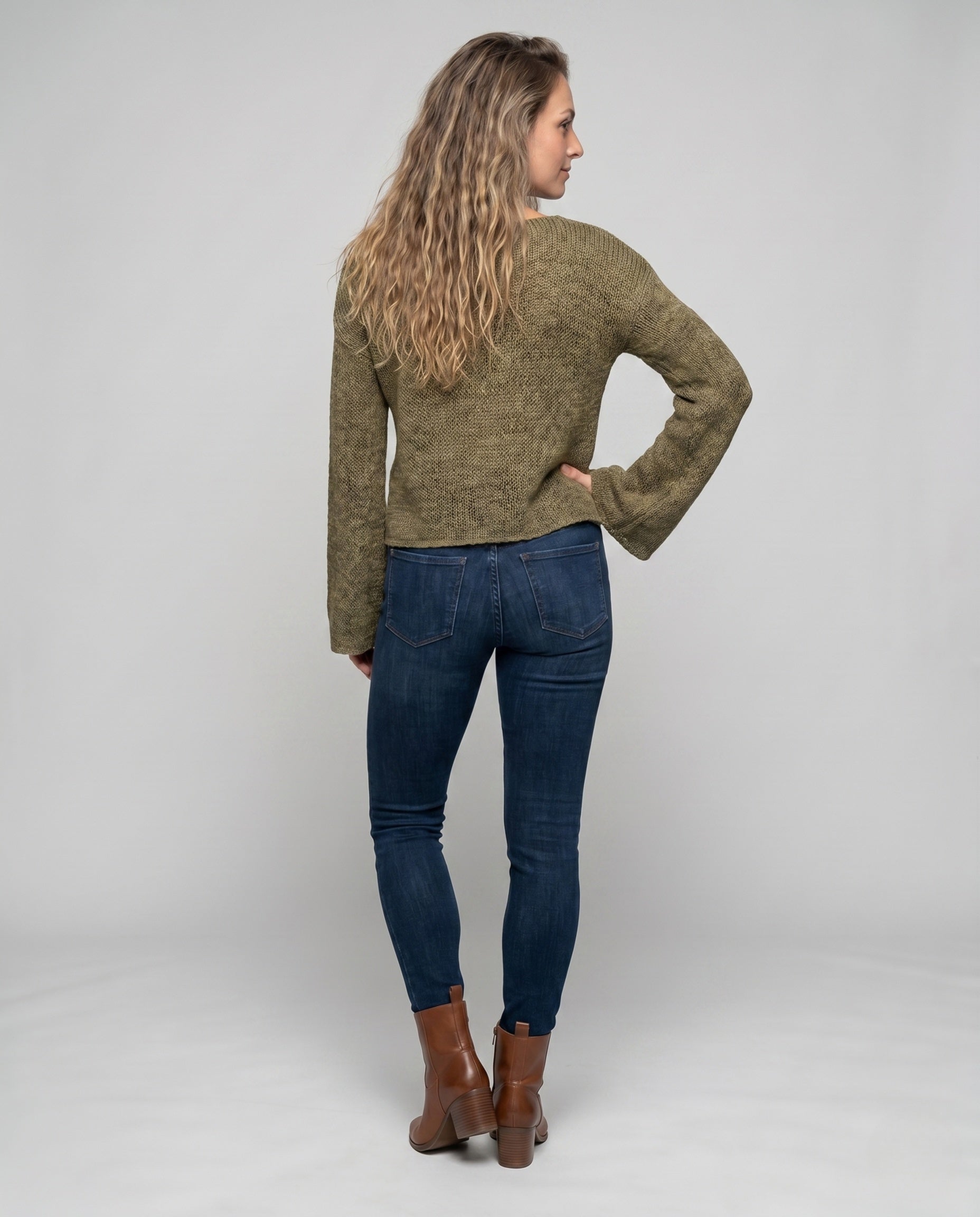 Product 15654737609034 - back_view