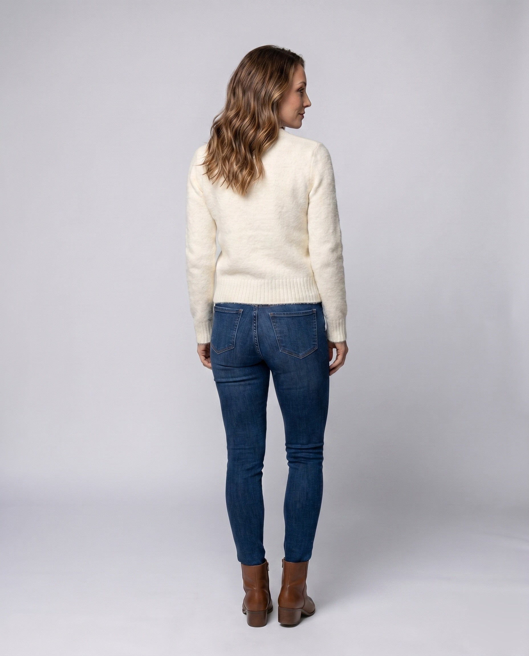 Product 15659616272714 - back_view