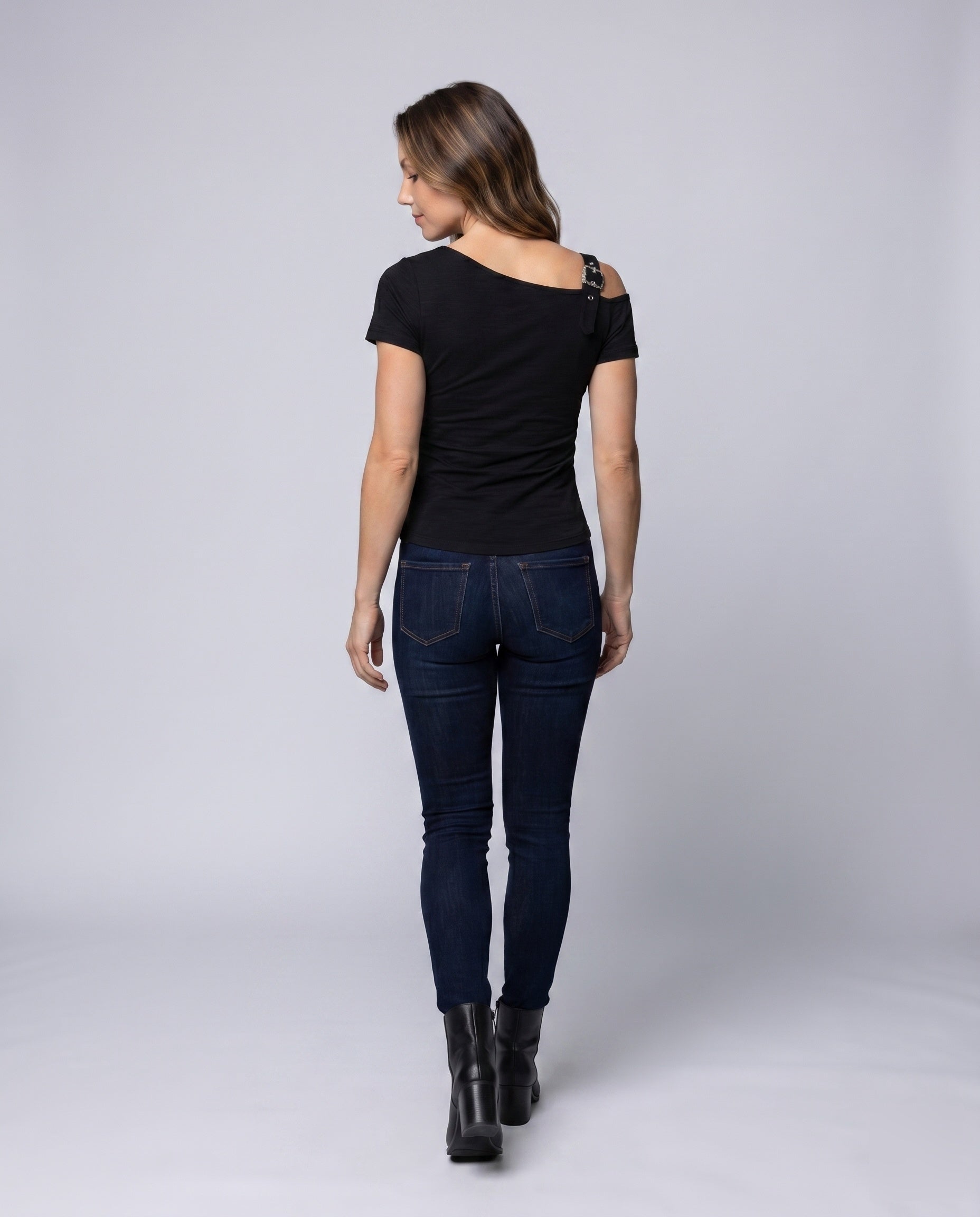 Product 15659618107722 - back_view