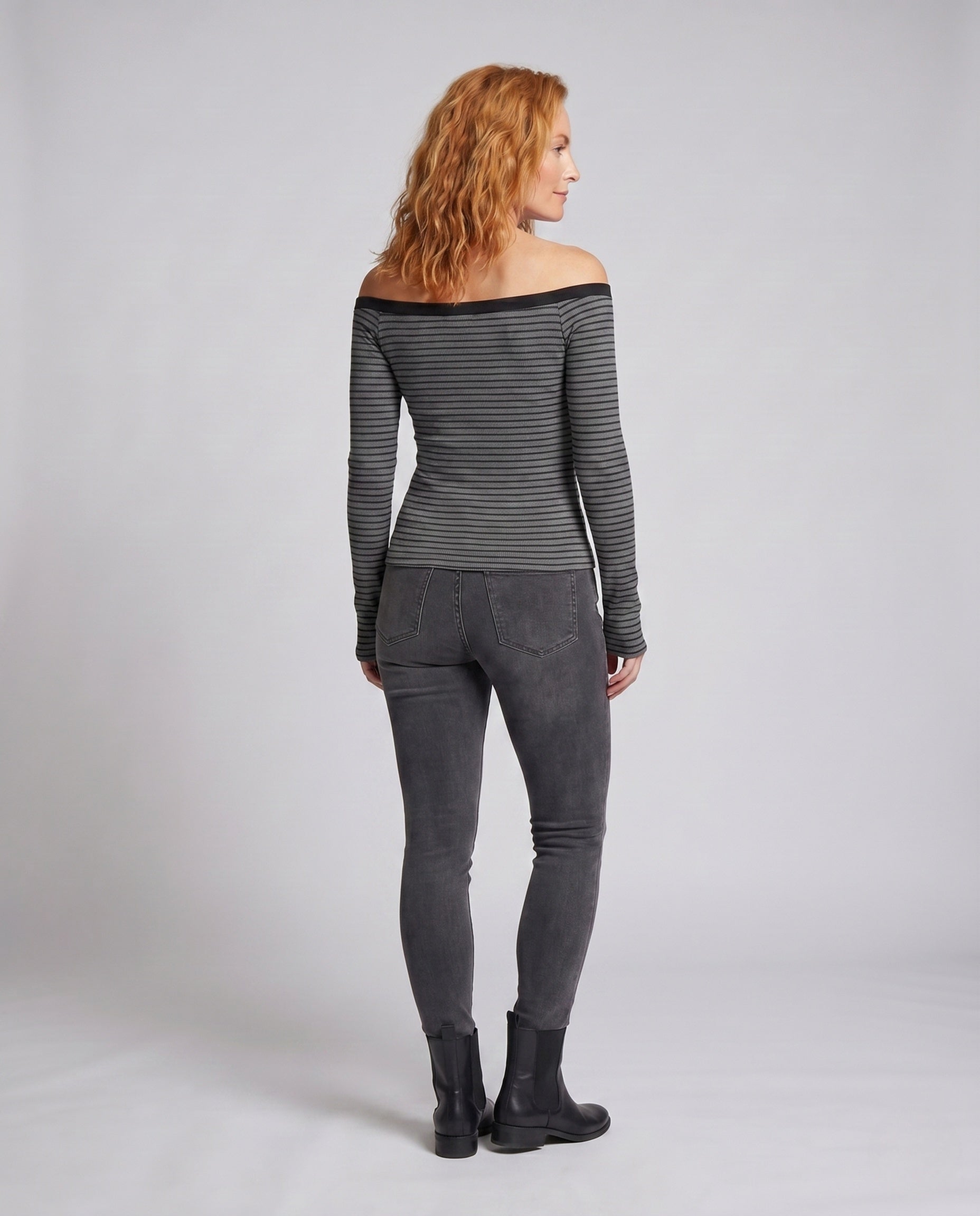 Product 15659620335946 - back_view