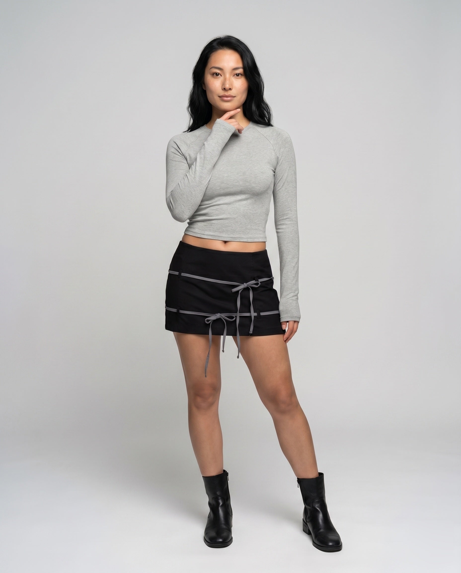 Damen nan enganliegendes kurzgeschnittenes Langarmshirt mit Raglannähten und Daumenlöchern R&B