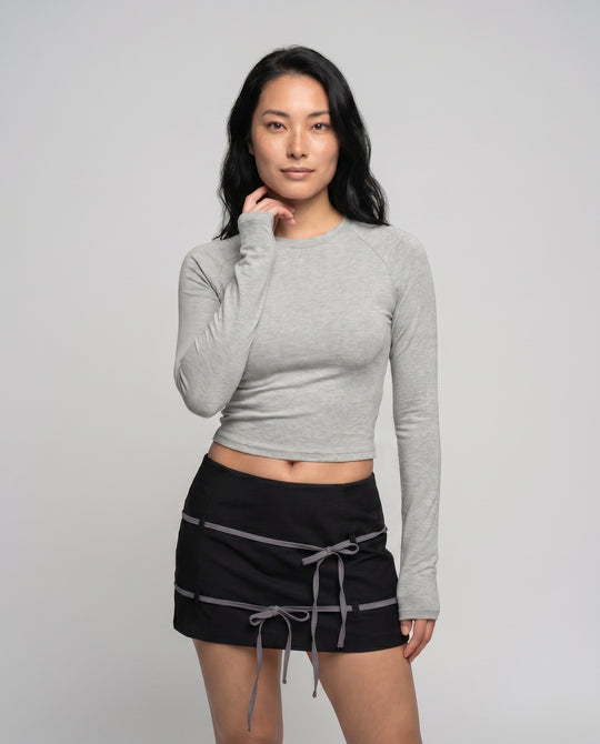 Damen nan enganliegendes kurzgeschnittenes Langarmshirt mit Raglannähten und Daumenlöchern R&B