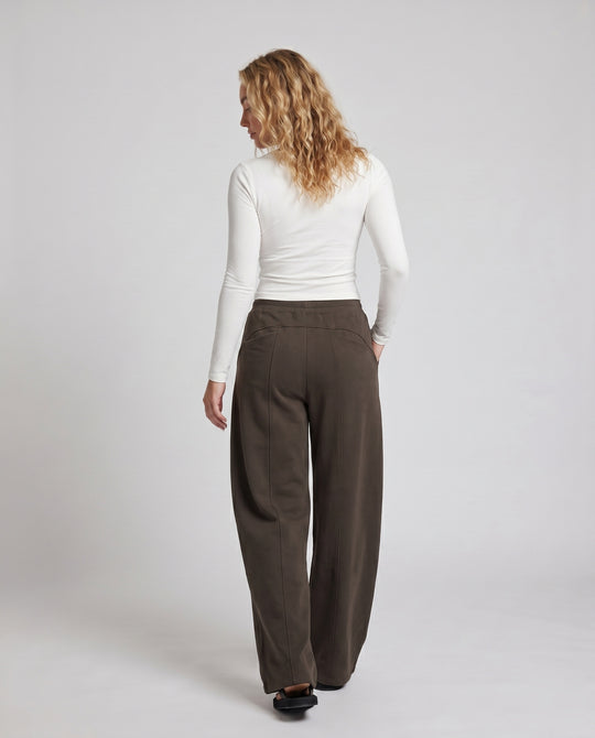Product 15659625185610 - back_view