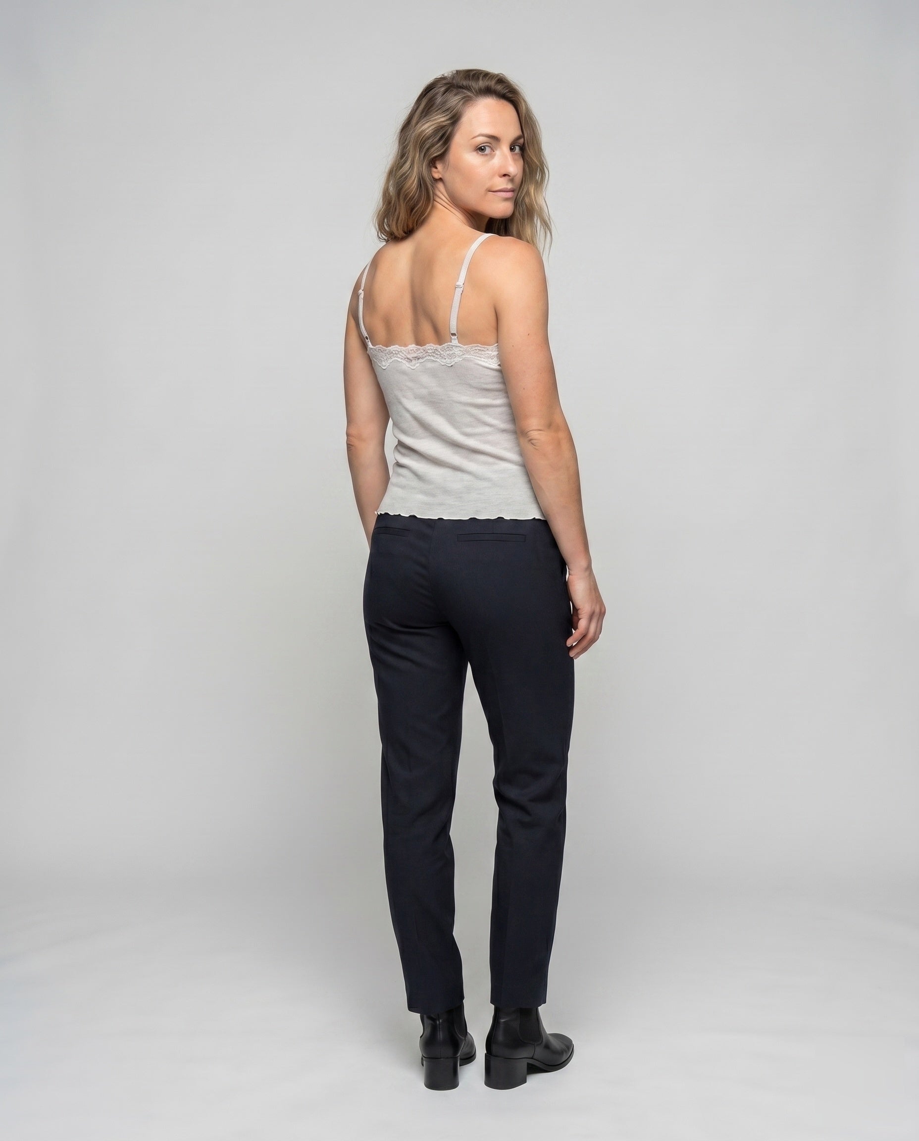 Product 15659626758474 - back_view