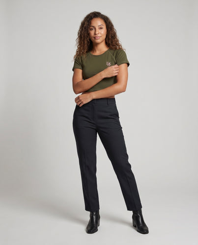 Damen nan figurbetontes bauchfreies Stretch-Kurzshirt mit Raglannaht und dezenter Logostickerei R&B