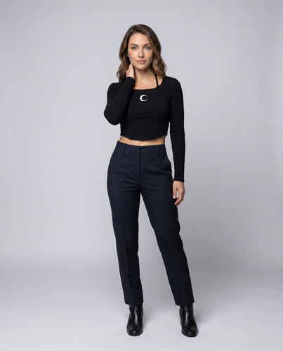 Damen nan figurbetontes Crop-Langarmtop mit Neckholder-Trägern und Mondsichel-Applikation R&B