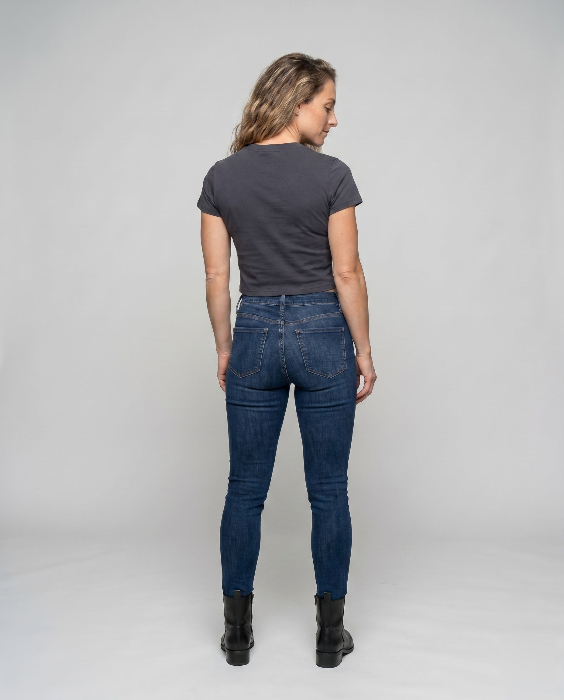 Product 15659629150538 - back_view
