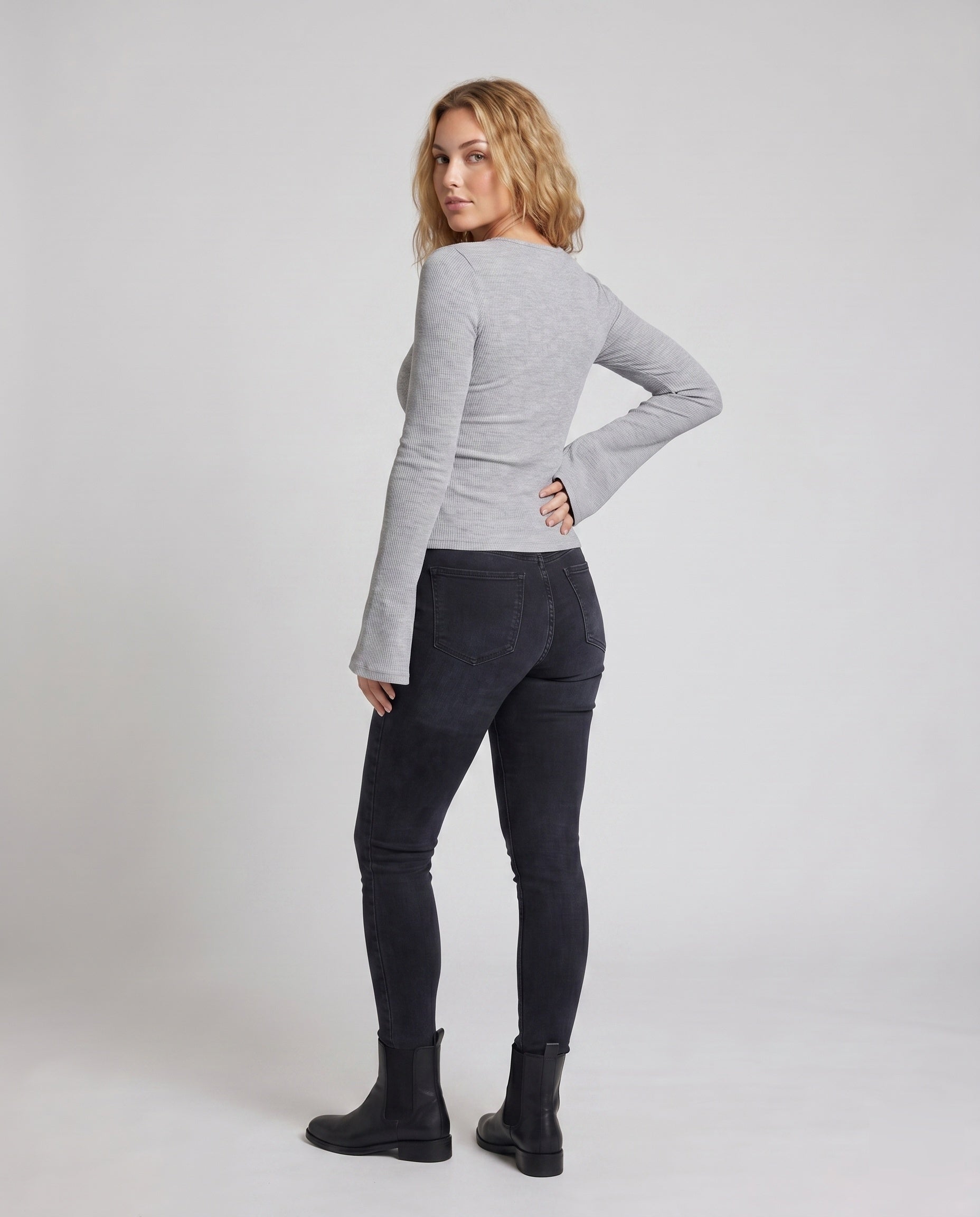 Product 15659629674826 - back_view
