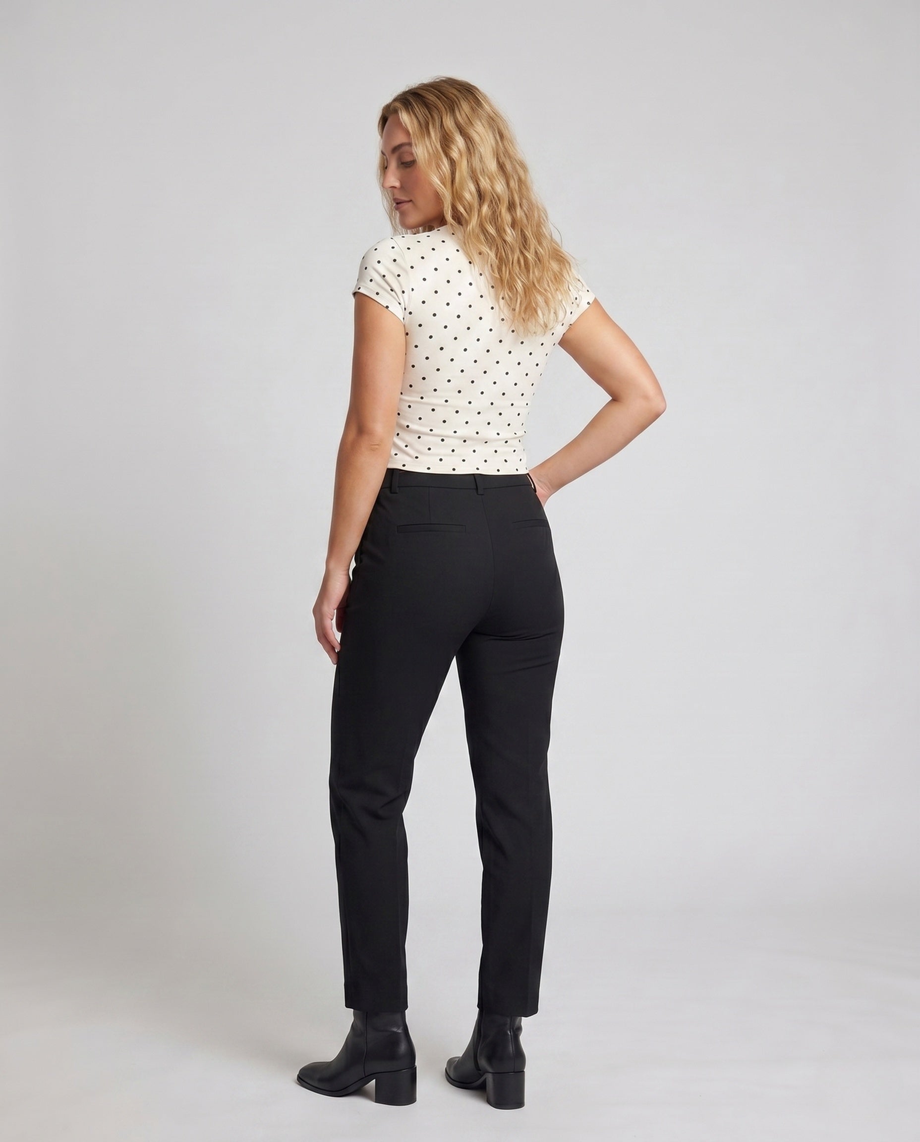 Product 15659629838666 - back_view