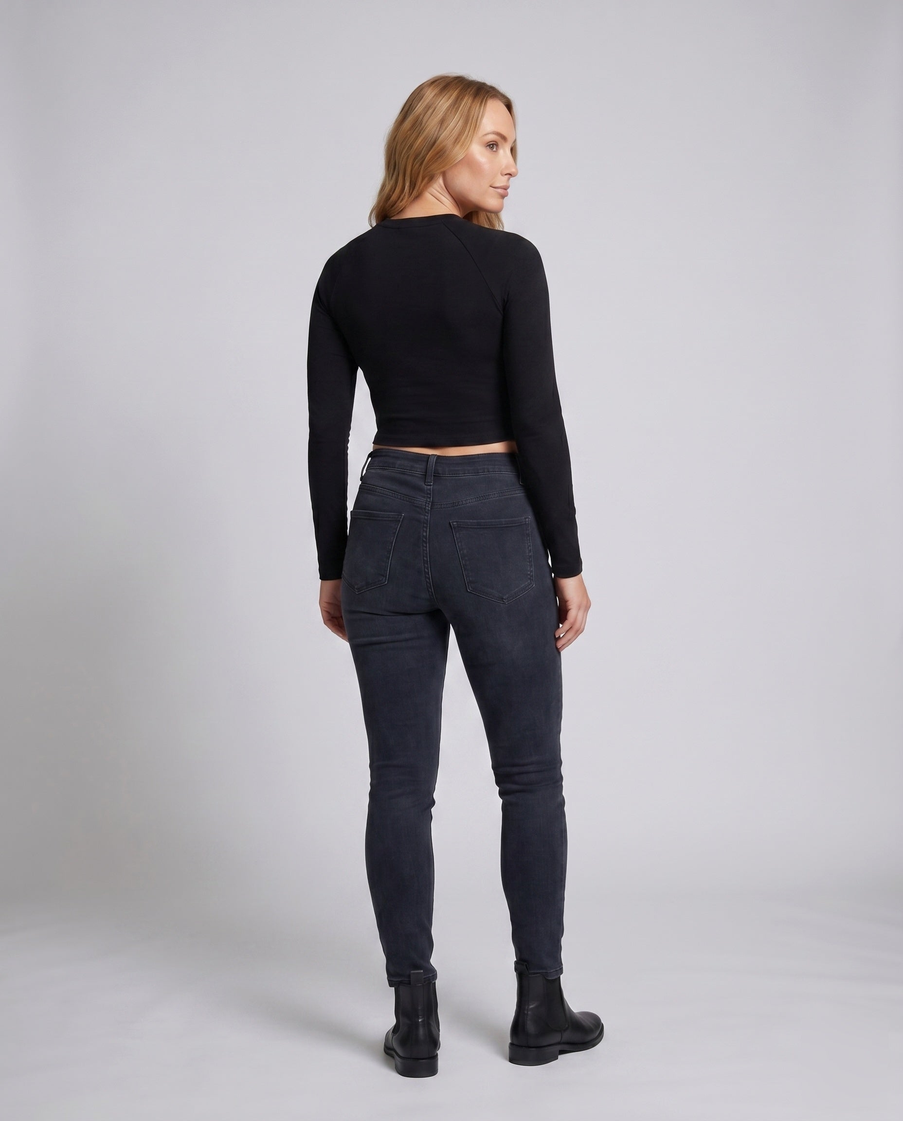 Product 15659631313226 - back_view
