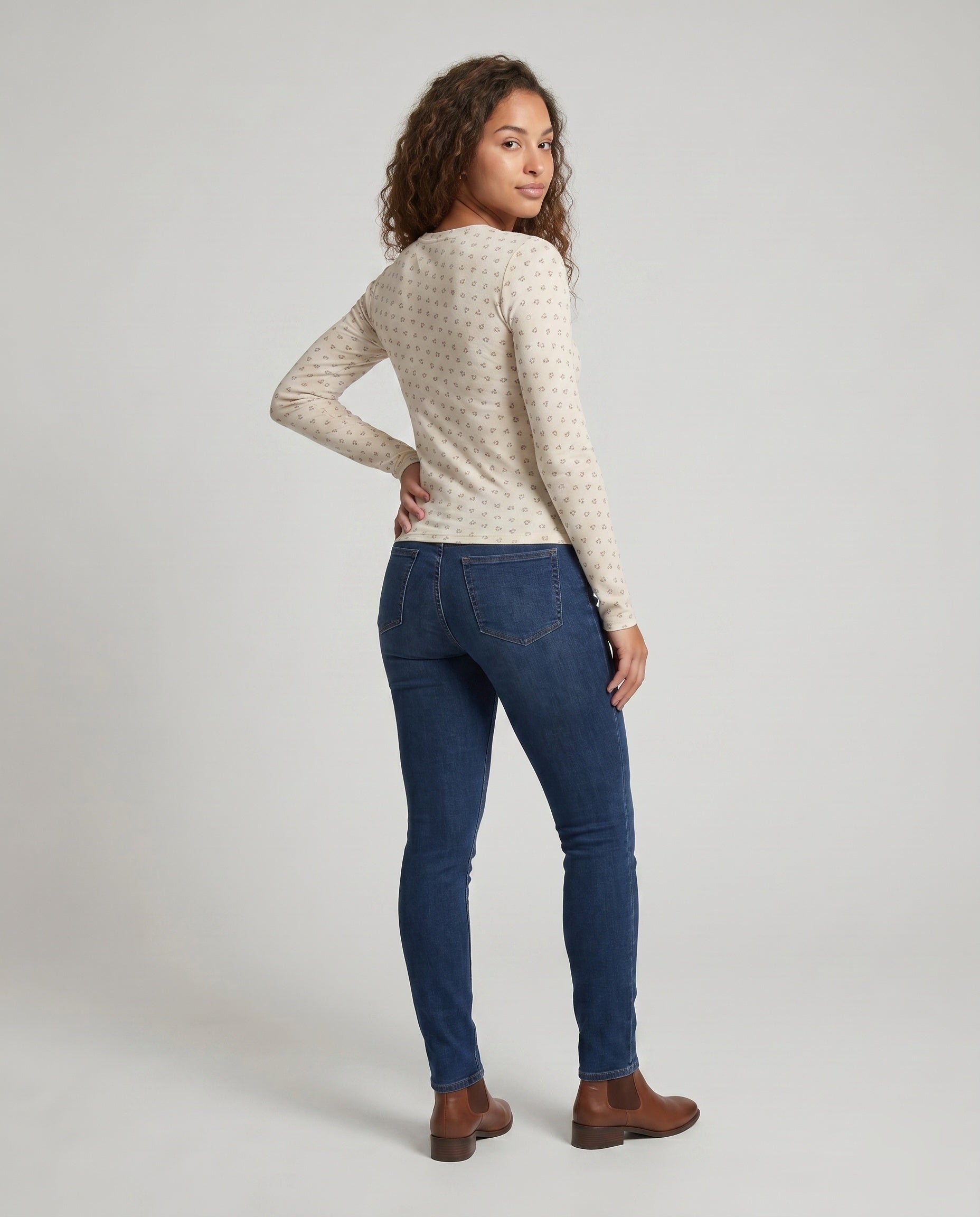 Product 15659631509834 - back_view