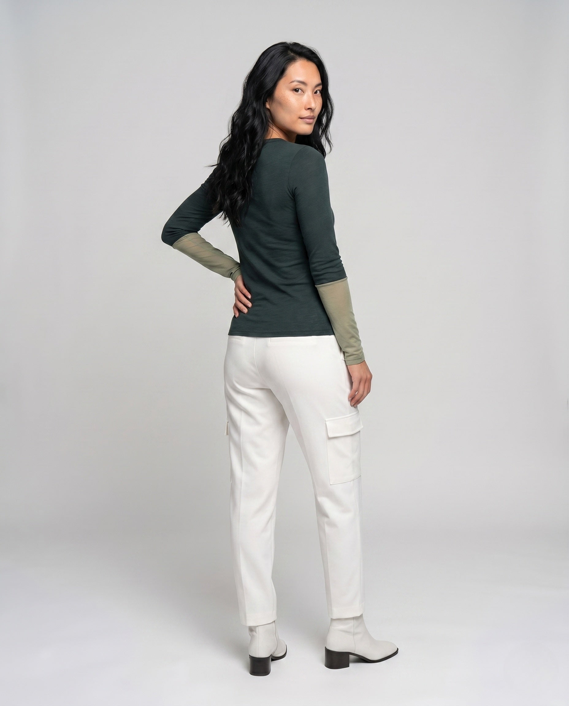 Product 15659632034122 - back_view