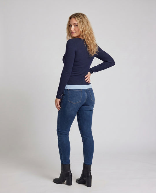 Product 15659632460106 - back_view