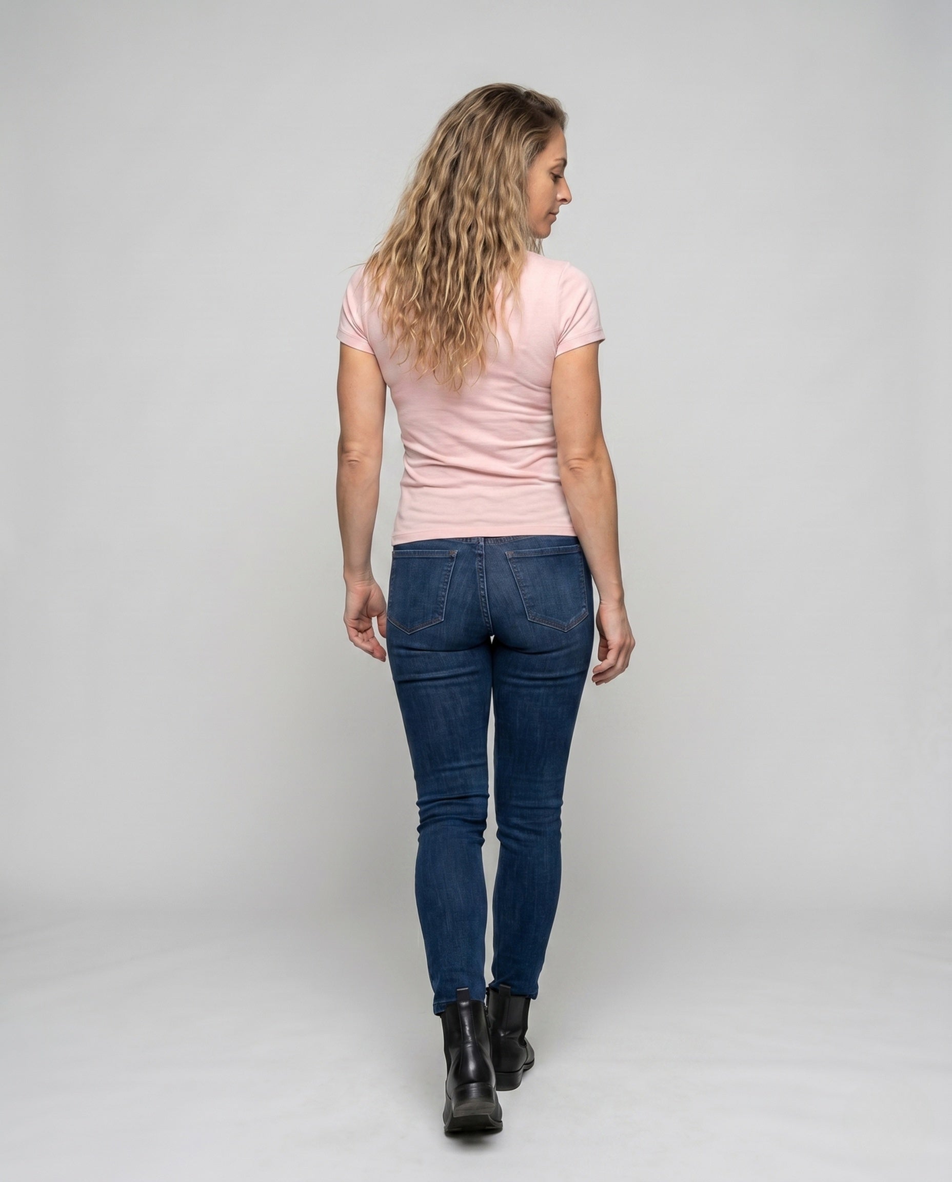 Product 15659635212618 - back_view