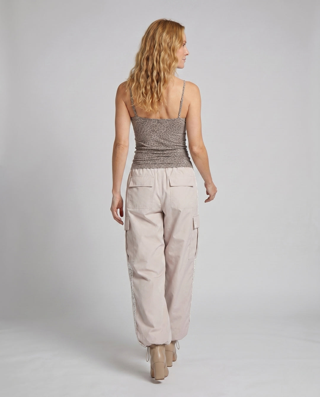 Product 15659635507530 - back_view