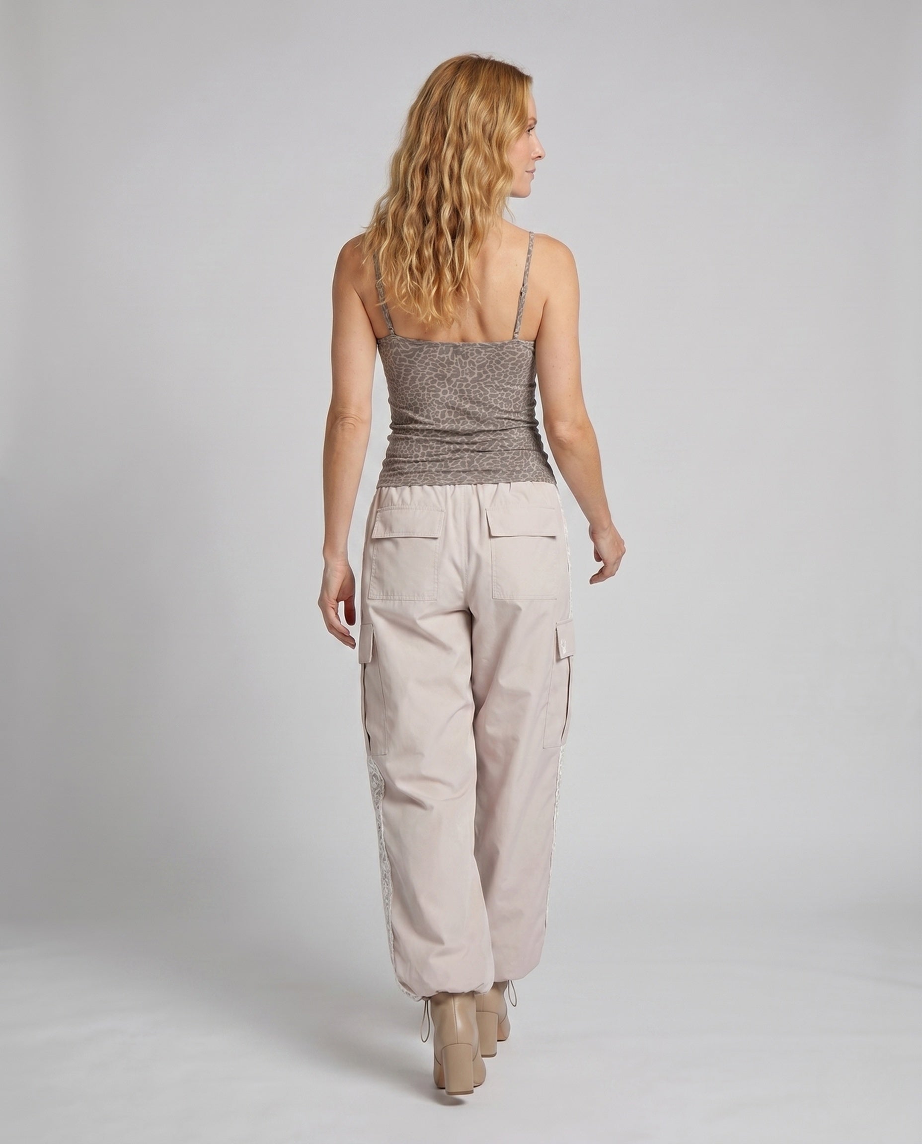 Product 15659635507530 - back_view