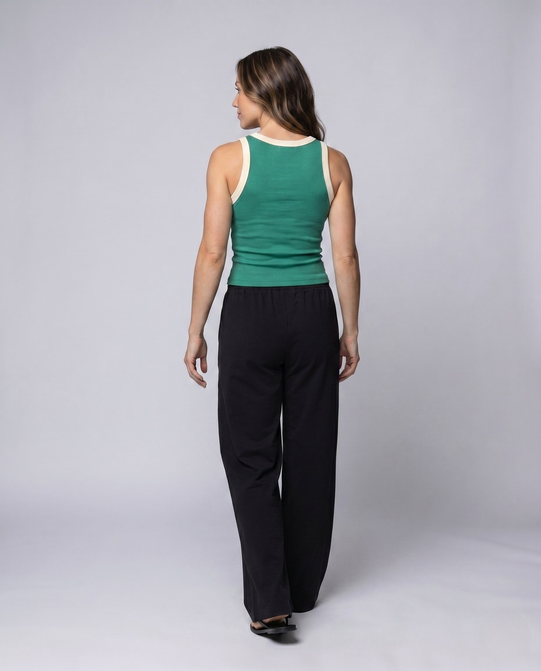 Product 15659636130122 - back_view