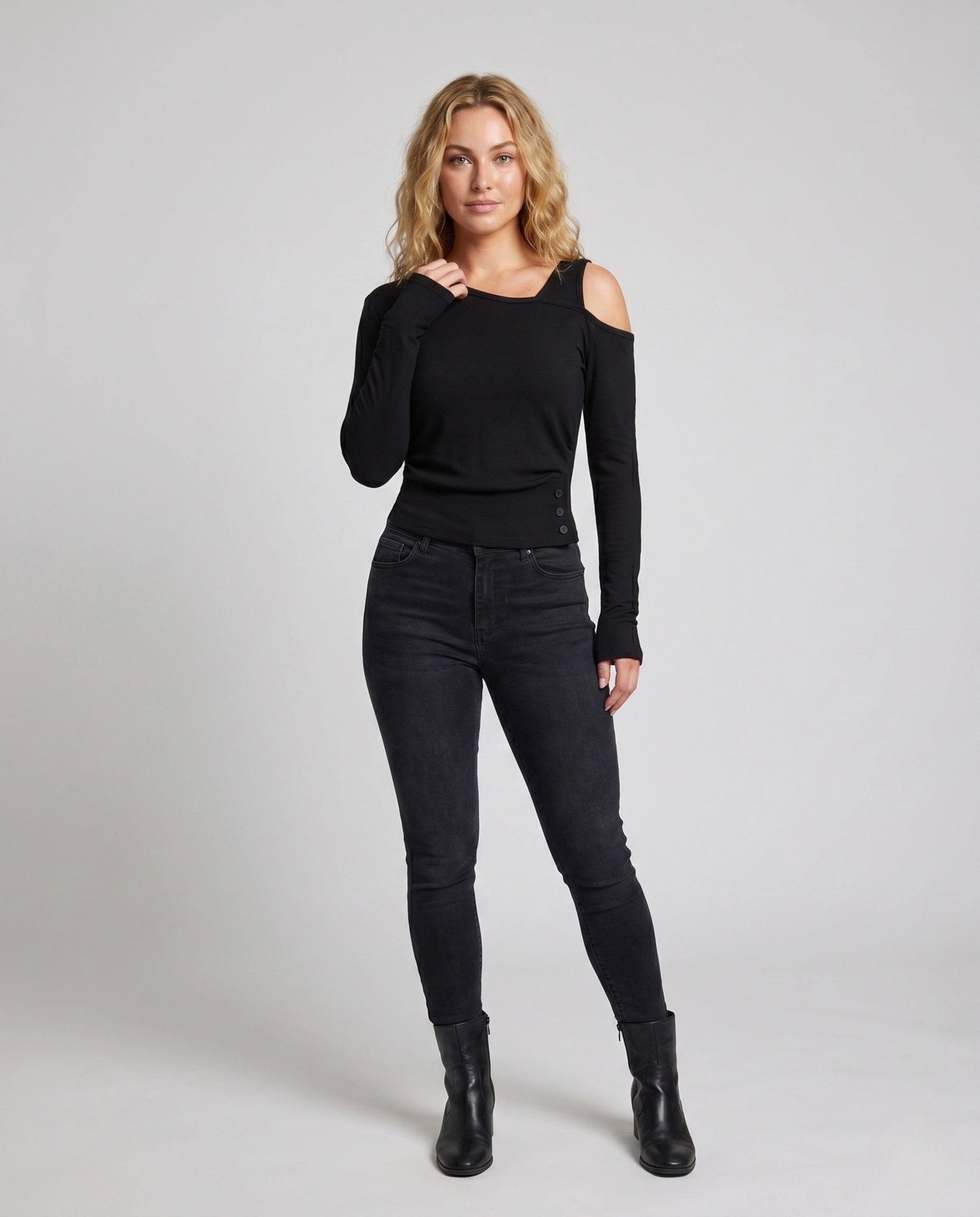 Product 15659636818250 - full_body_front