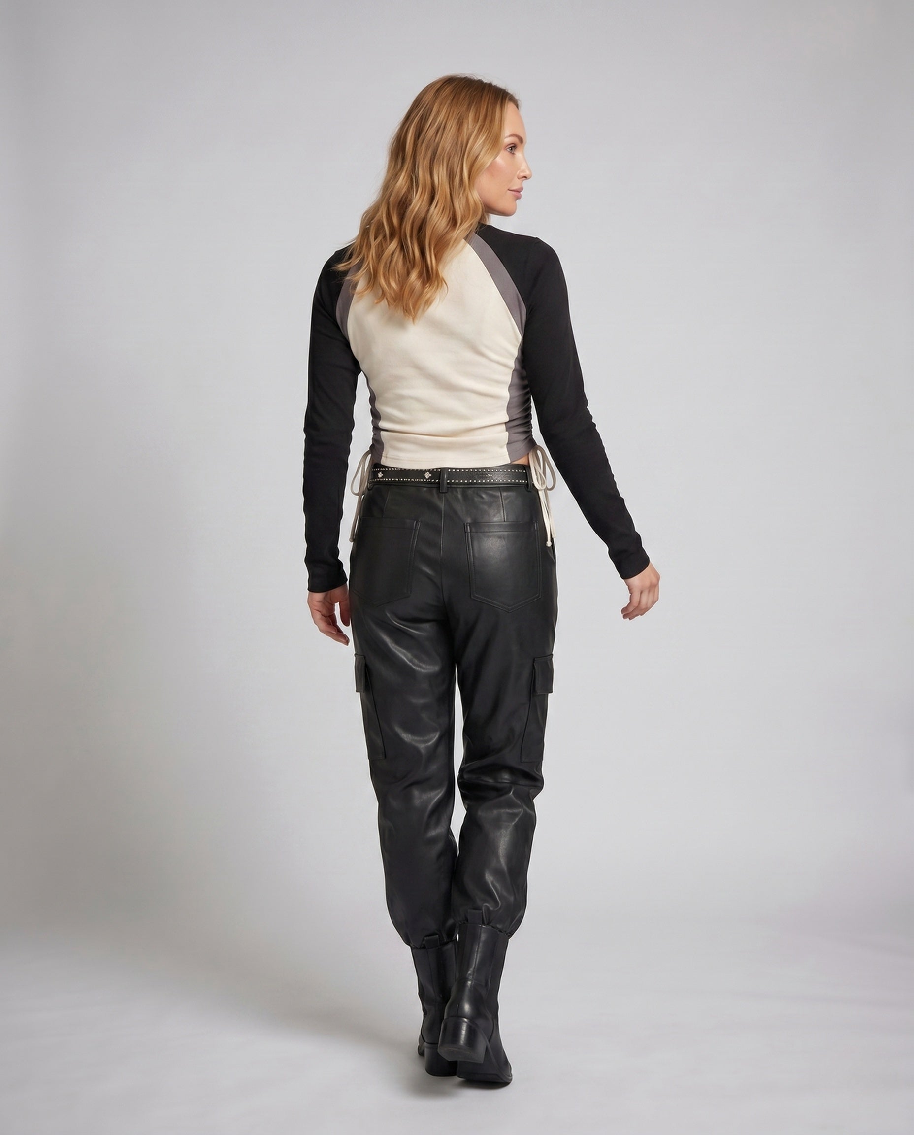Product 15659637375306 - back_view