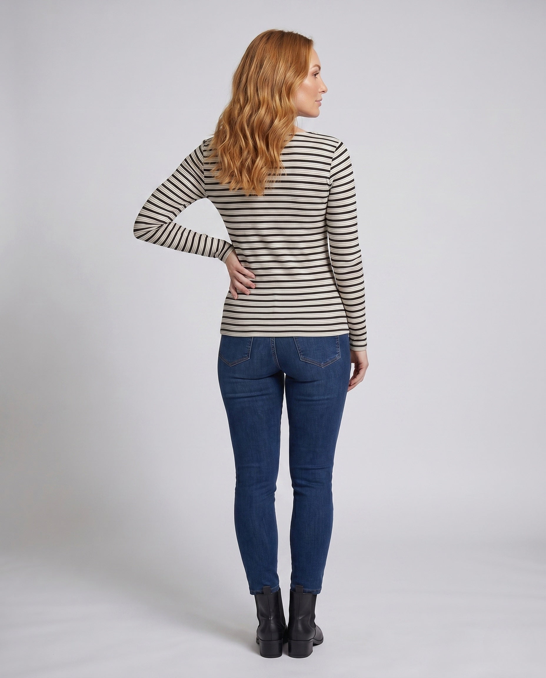 Product 15659637768522 - back_view