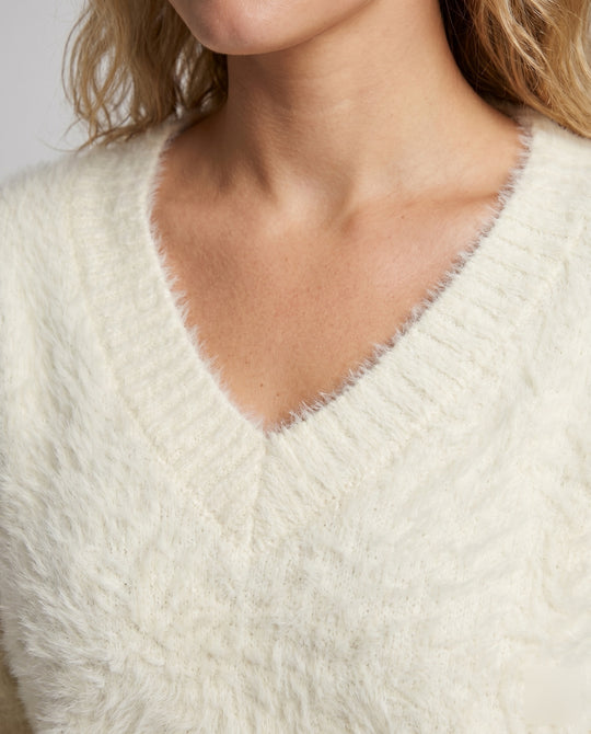 Product 15659638358346 - close_up_detail