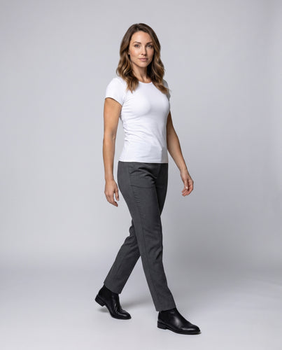 Damen nan formgebendes Kurzarm-Basicshirt aus ultrafeinem Jersey mit flacher Halskante und ergonomischer Taillennaht R&B