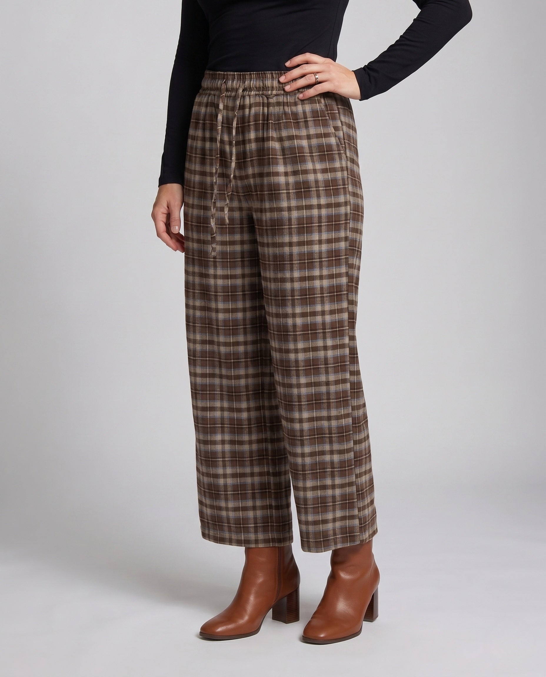 Product 15659645174090 - lower_body