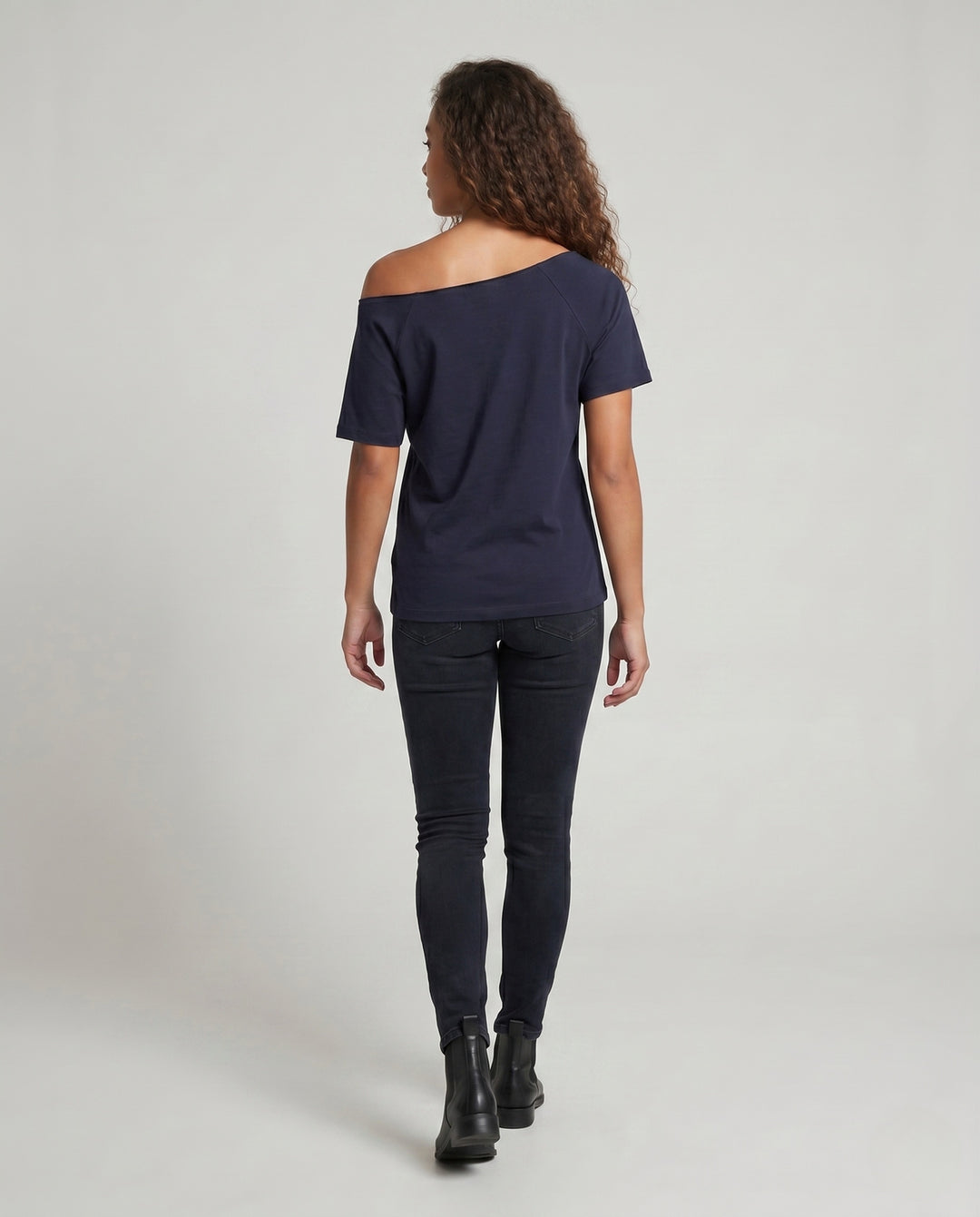 Product 15659645796682 - back_view