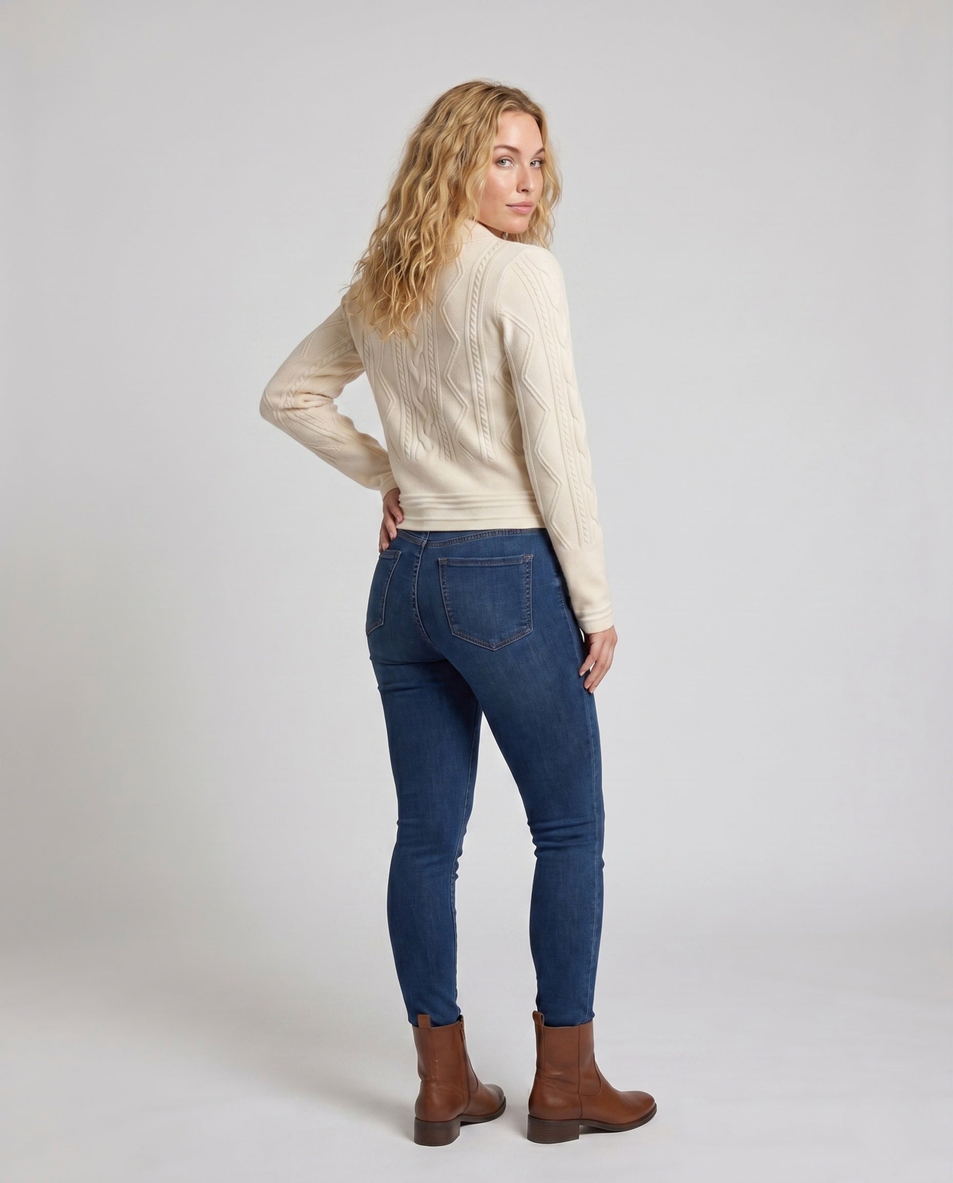 Product 15659646189898 - back_view