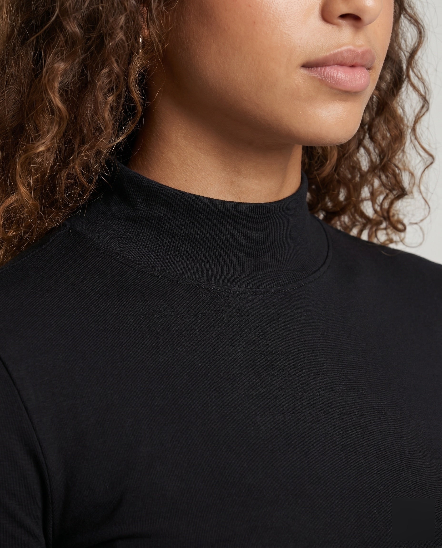 Product 15659646681418 - close_up_detail