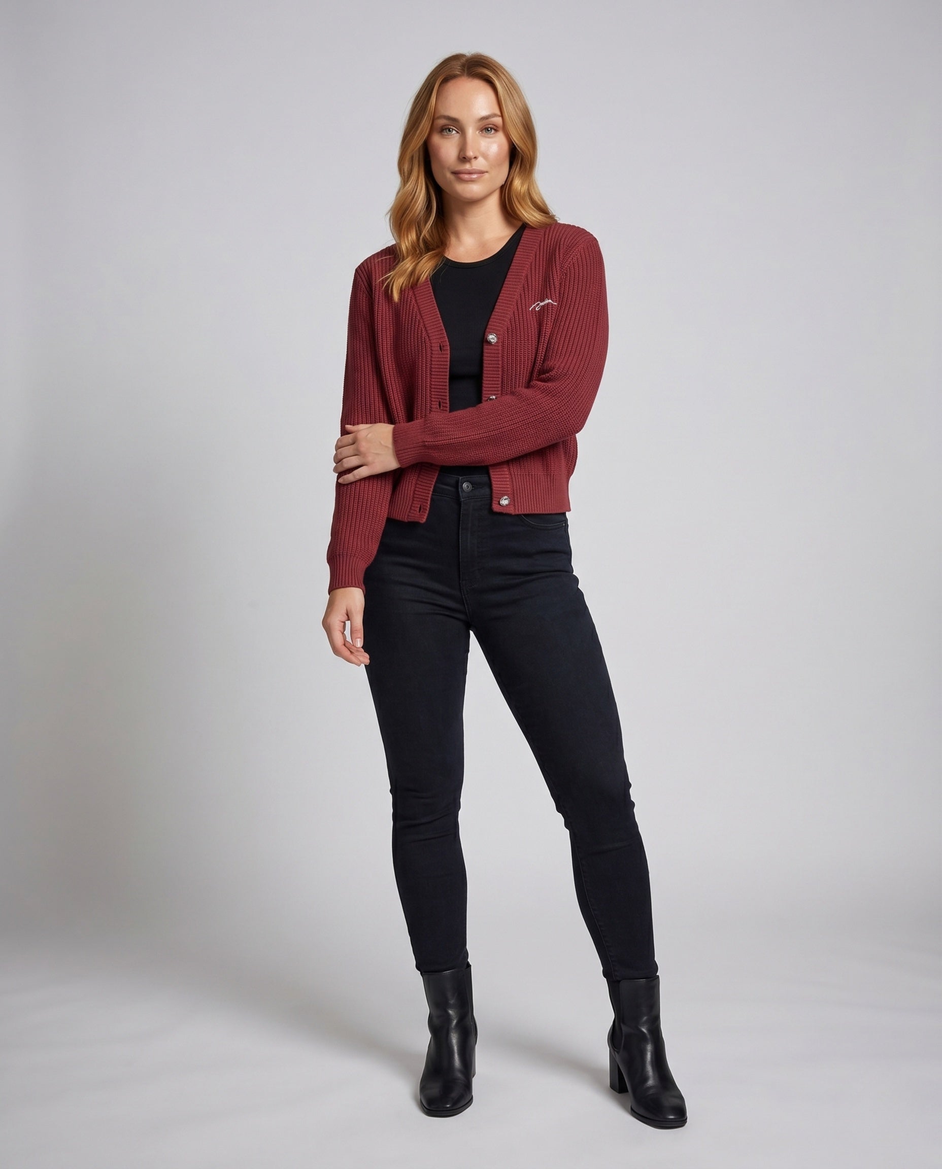 Product 15659647467850 - full_body_front