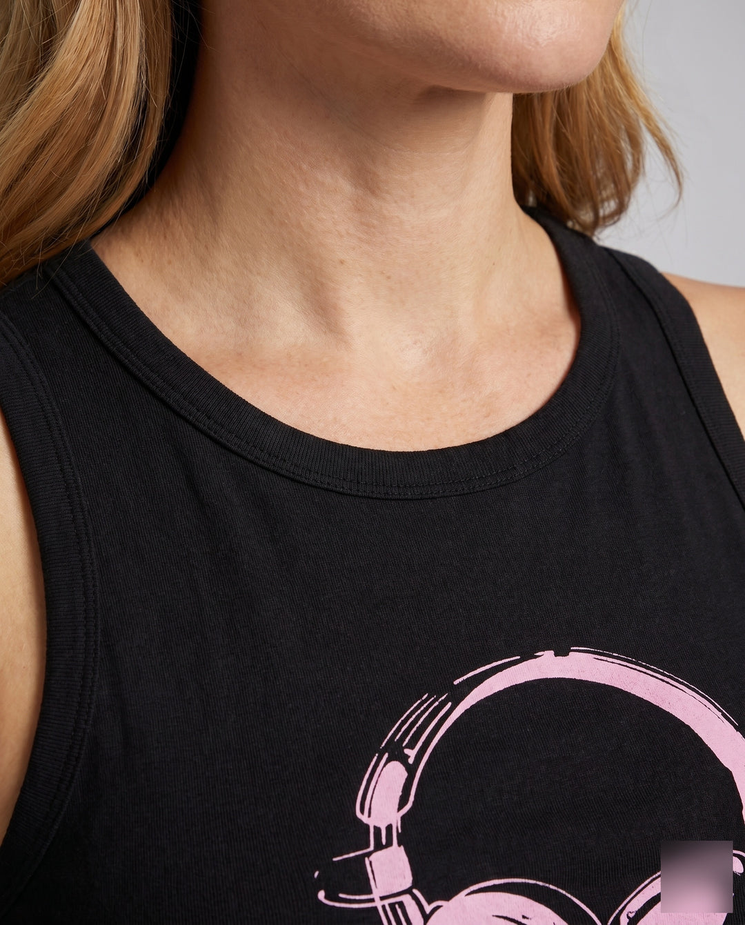 Product 15659649990986 - close_up_detail