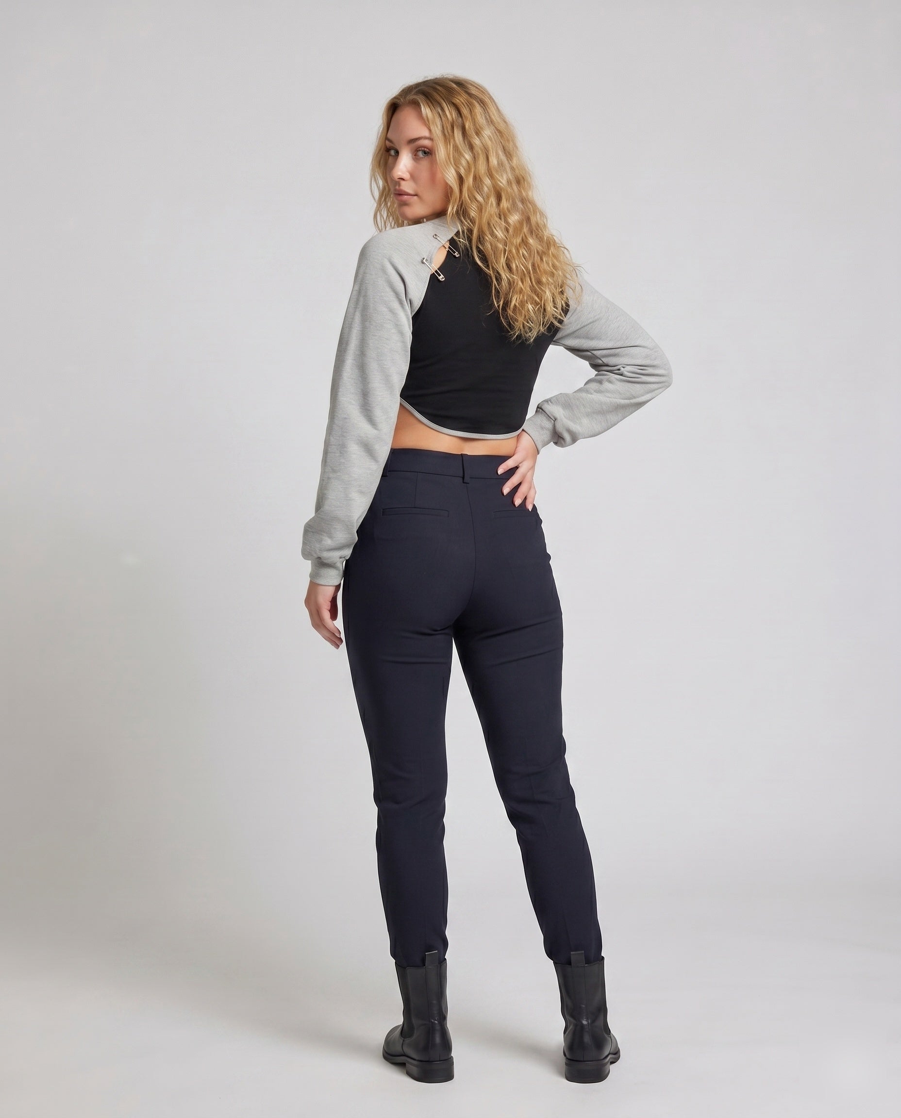 Product 15659650089290 - back_view